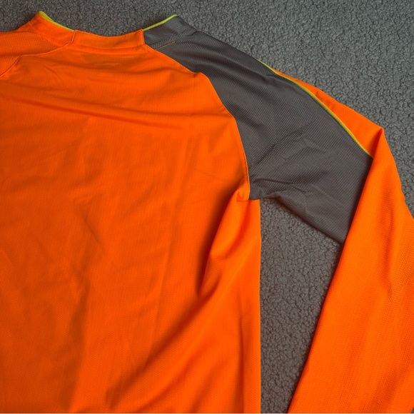 Puma Youth Soccer Keeper Jersey NWOT Size M. - Picture 11 of 12